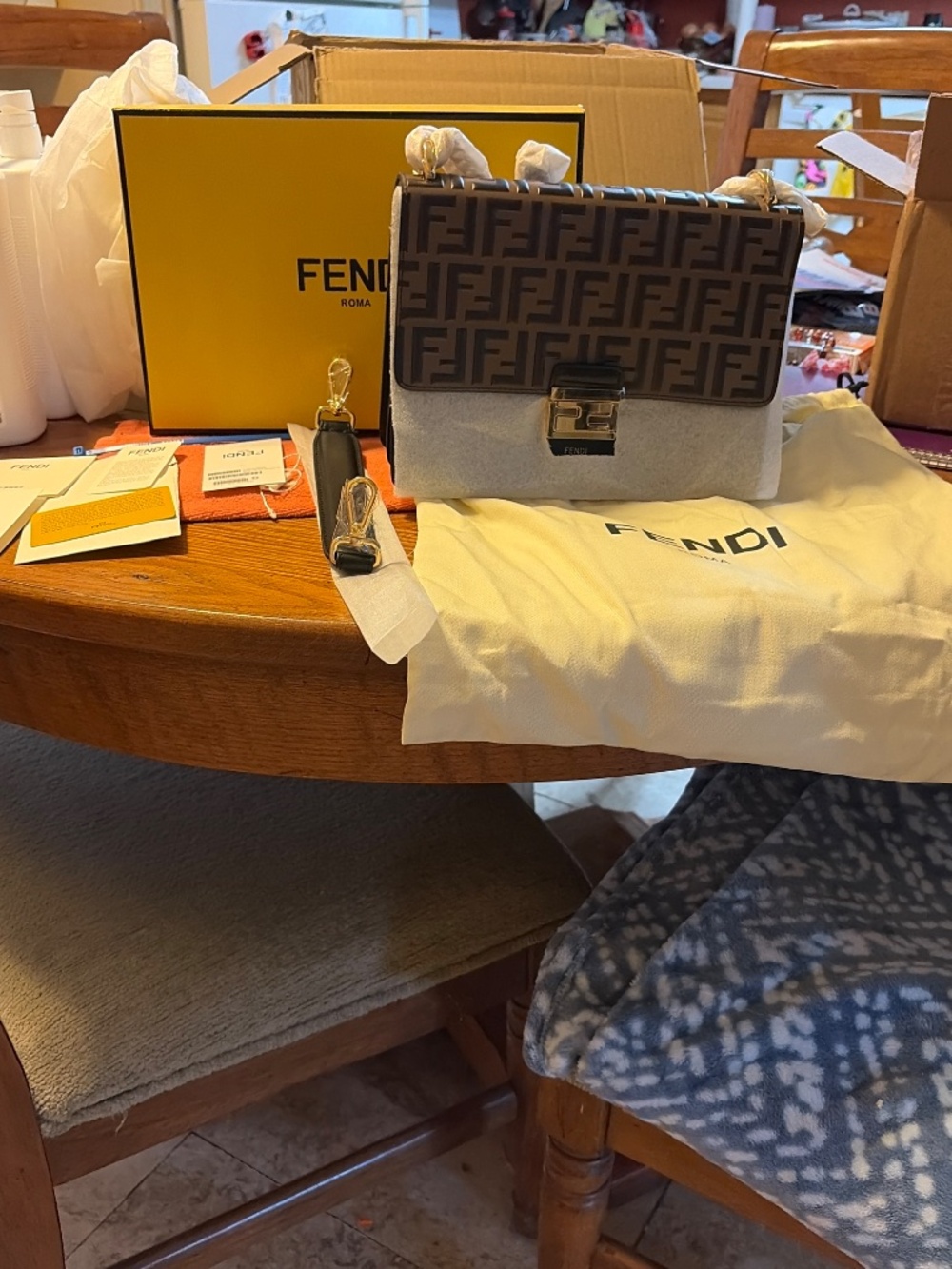 Fendi - Picture 3 of 3
